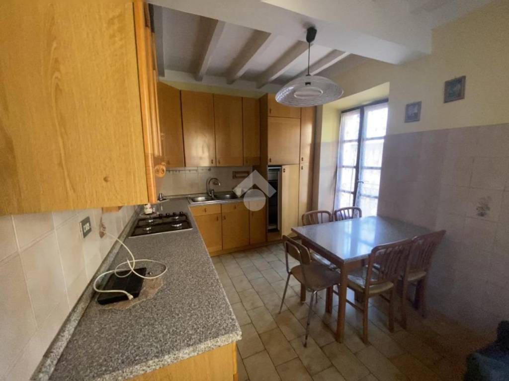 casa indipendente in vendita a Terenzo in zona Bardone
