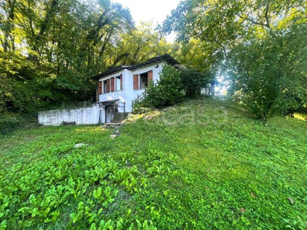 casa indipendente in vendita a Terenzo in zona Villa