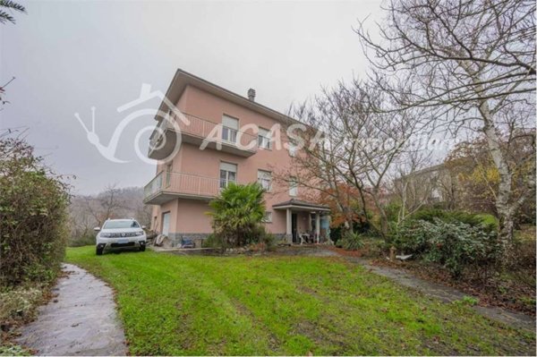 casa indipendente in vendita a Terenzo in zona Villa