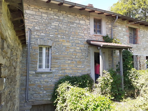 casa indipendente in vendita a Terenzo