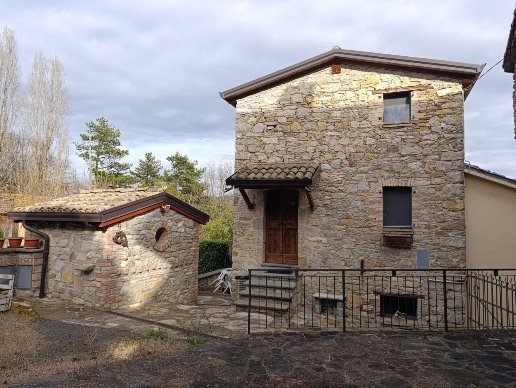 casa indipendente in vendita a Terenzo in zona Villa