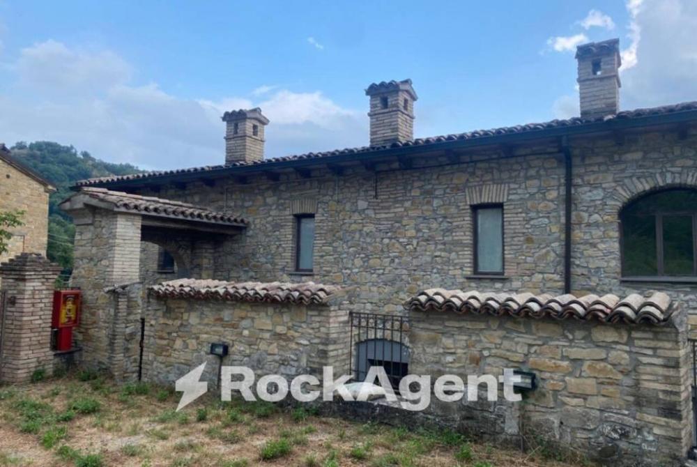 casa indipendente in vendita a Terenzo in zona Villa