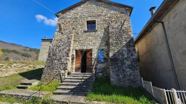 casa indipendente in vendita a Terenzo in zona Cassio