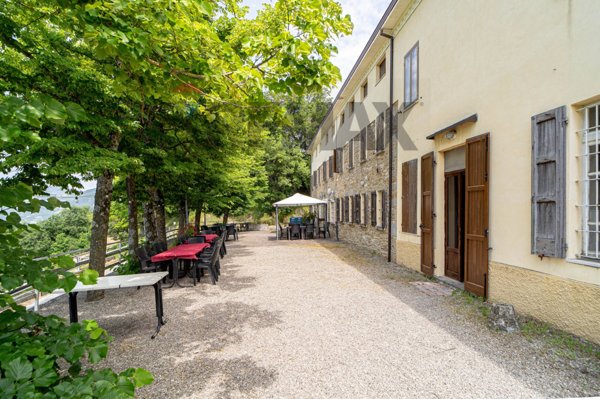 appartamento in vendita a Terenzo in zona Corniana