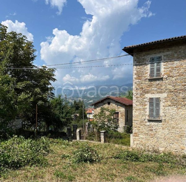 villa in vendita a Tizzano Val Parma in zona Reno