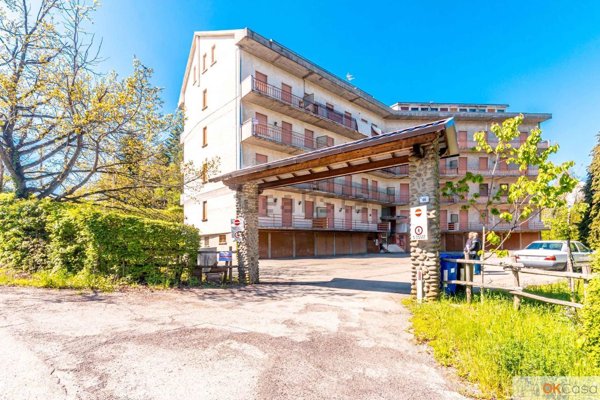 appartamento in vendita a Tizzano Val Parma