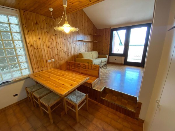 appartamento in vendita a Tizzano Val Parma