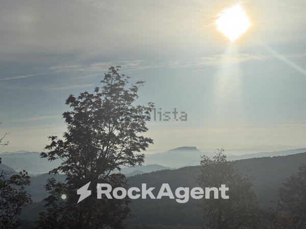 casa indipendente in vendita a Tizzano Val Parma in zona Pratolungo