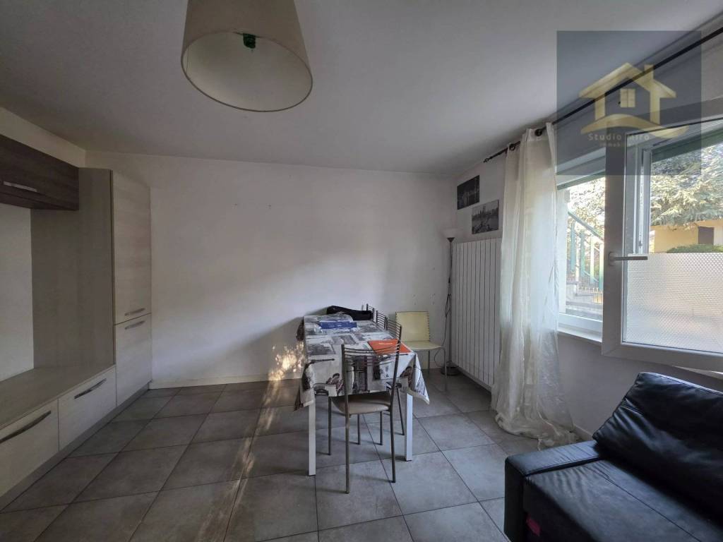 appartamento in vendita a Tizzano Val Parma