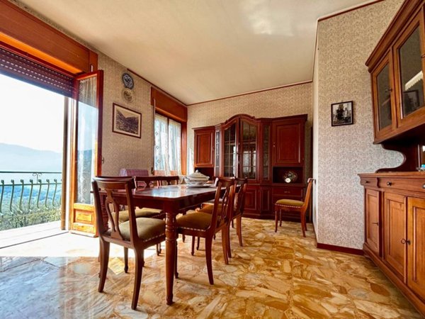 casa indipendente in vendita a Tizzano Val Parma in zona Casola