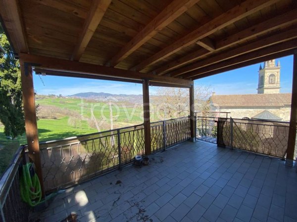 casa indipendente in vendita a Tizzano Val Parma in zona Albazzano