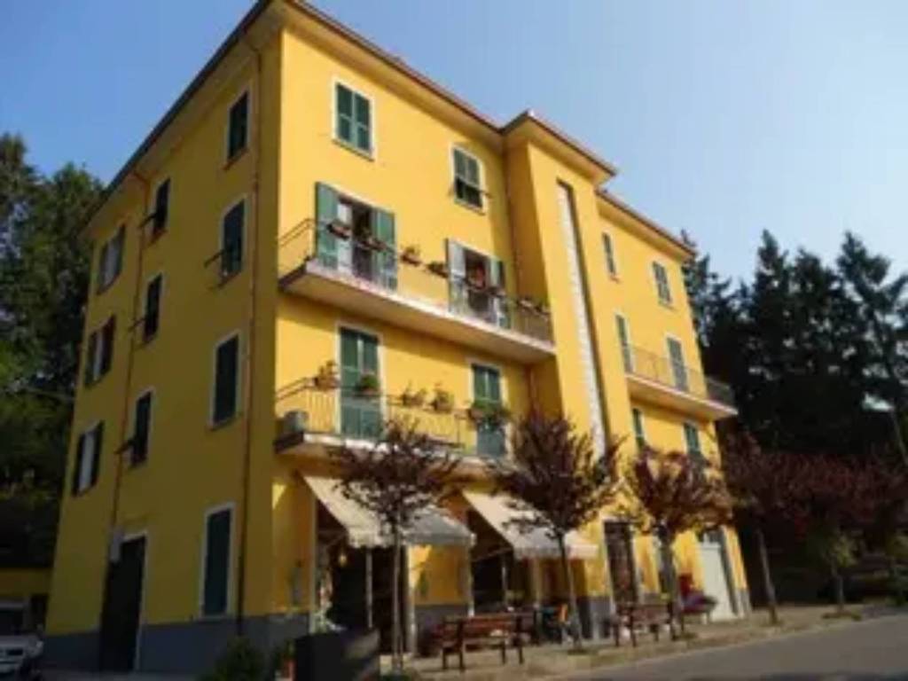 appartamento in vendita a Tornolo in zona Tarsogno