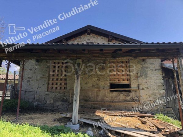 casa indipendente in vendita a Tornolo