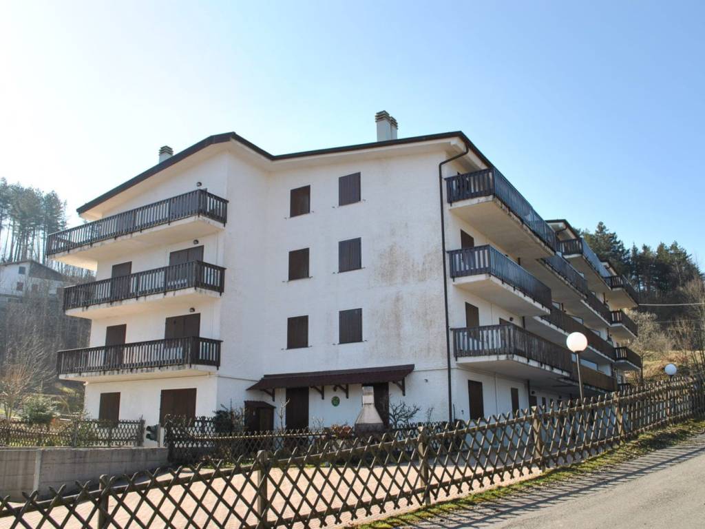 appartamento in vendita a Tornolo in zona Tarsogno