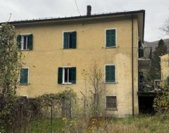 casa indipendente in vendita a Tornolo