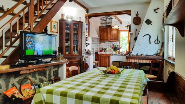 casa indipendente in vendita a Tornolo