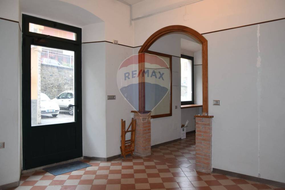 appartamento in vendita a Tornolo in zona Santa Maria del Taro