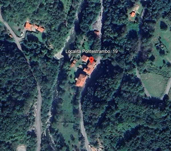 casa indipendente in vendita a Tornolo