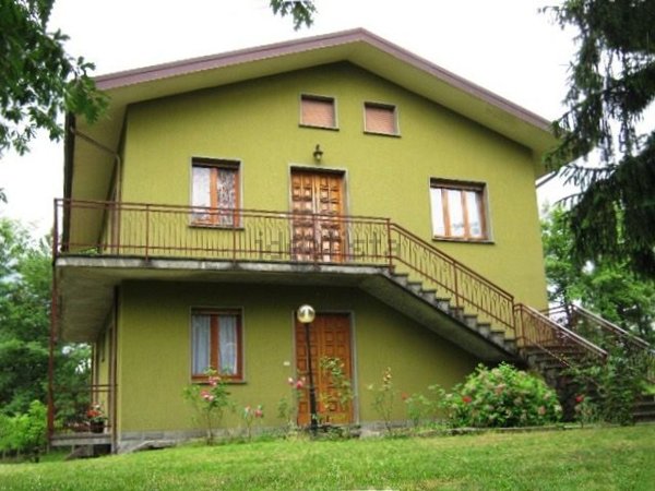 casa indipendente in vendita a Tornolo