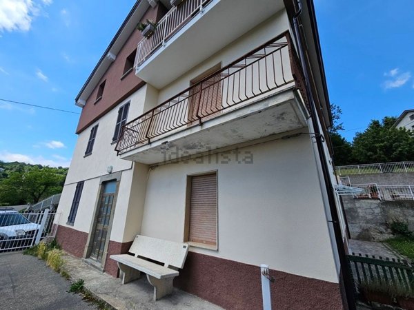 casa indipendente in vendita a Tornolo