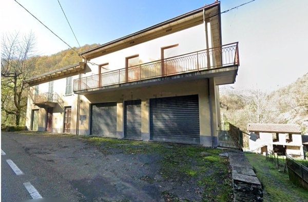 casale in vendita a Tornolo