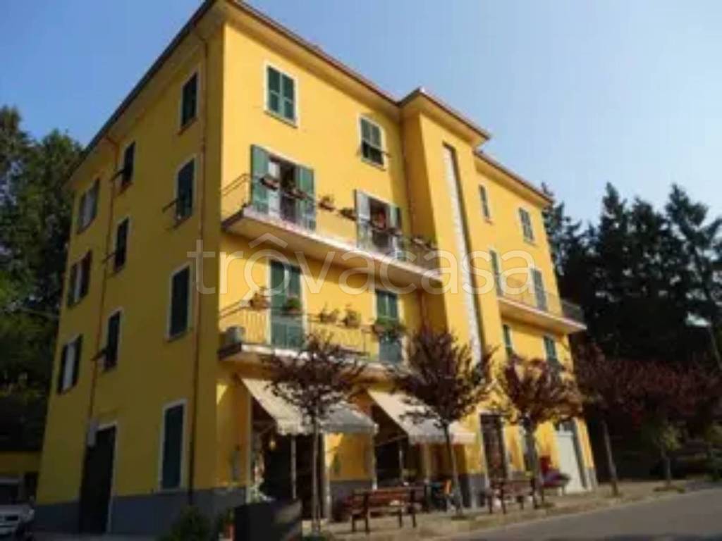 appartamento in vendita a Tornolo in zona Tarsogno