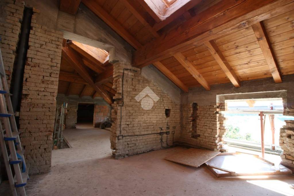 casa indipendente in vendita a Torrile