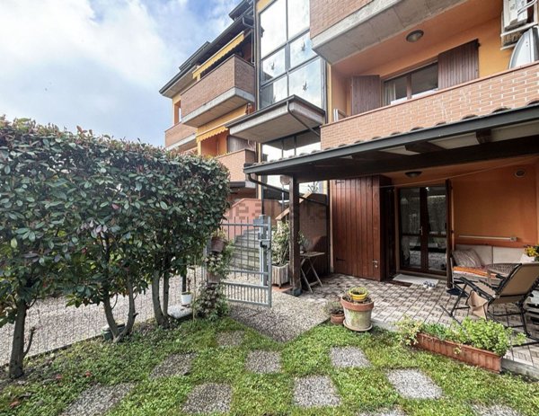 appartamento in vendita a Torrile in zona Sant'Andrea
