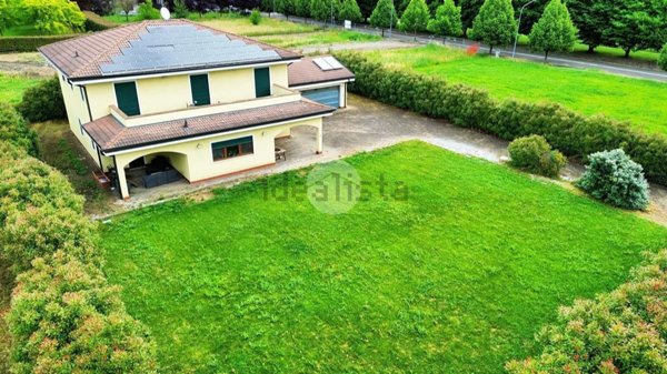 casa indipendente in vendita a Torrile