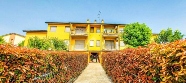 appartamento in vendita a Torrile in zona Rivarolo
