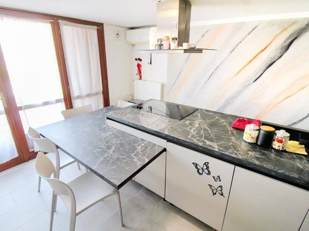 casa indipendente in vendita a Torrile in zona Sant'Andrea