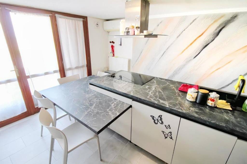 casa indipendente in vendita a Torrile in zona Sant'Andrea