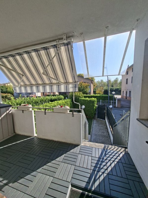 casa indipendente in vendita a Torrile in zona Bezze