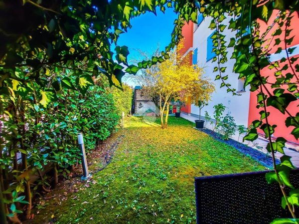 appartamento in vendita a Torrile in zona San Polo