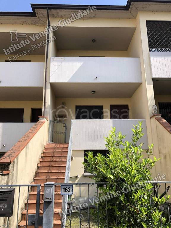 casa indipendente in vendita a Torrile