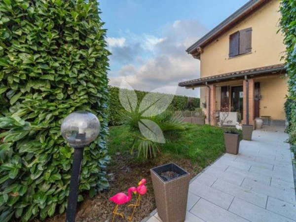 casa indipendente in vendita a Torrile in zona San Siro