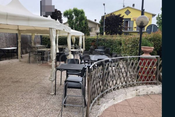 negozio in vendita a Torrile