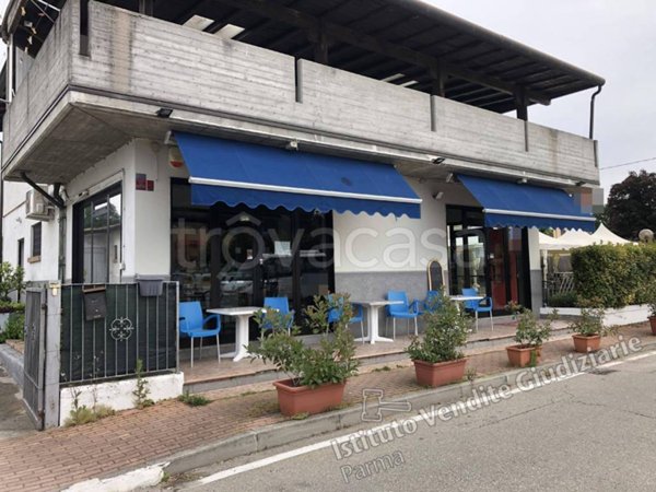 negozio in vendita a Torrile