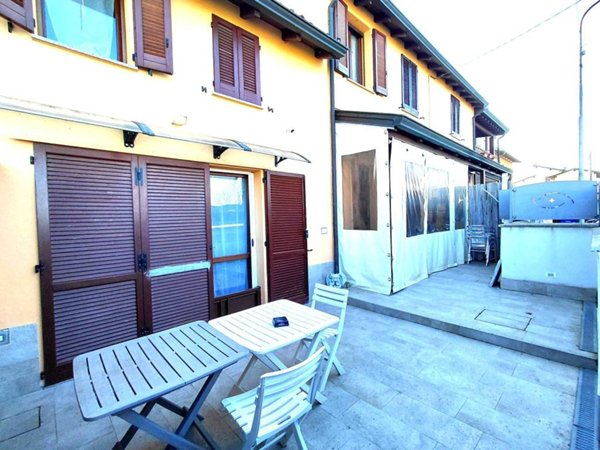casa indipendente in vendita a Torrile in zona Sant'Andrea