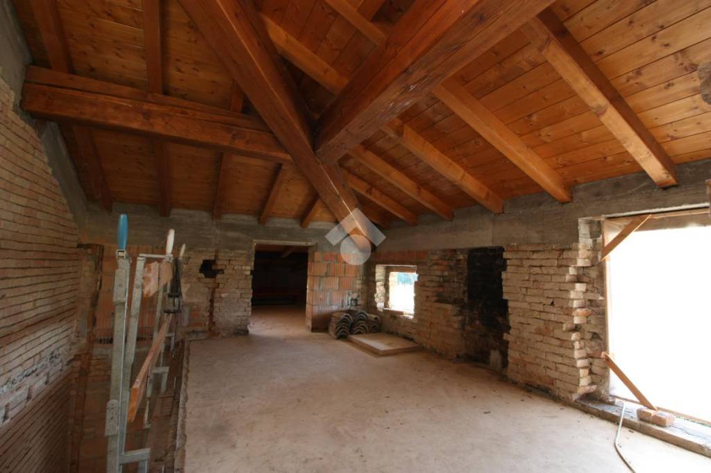 casa indipendente in vendita a Torrile in zona Bezze