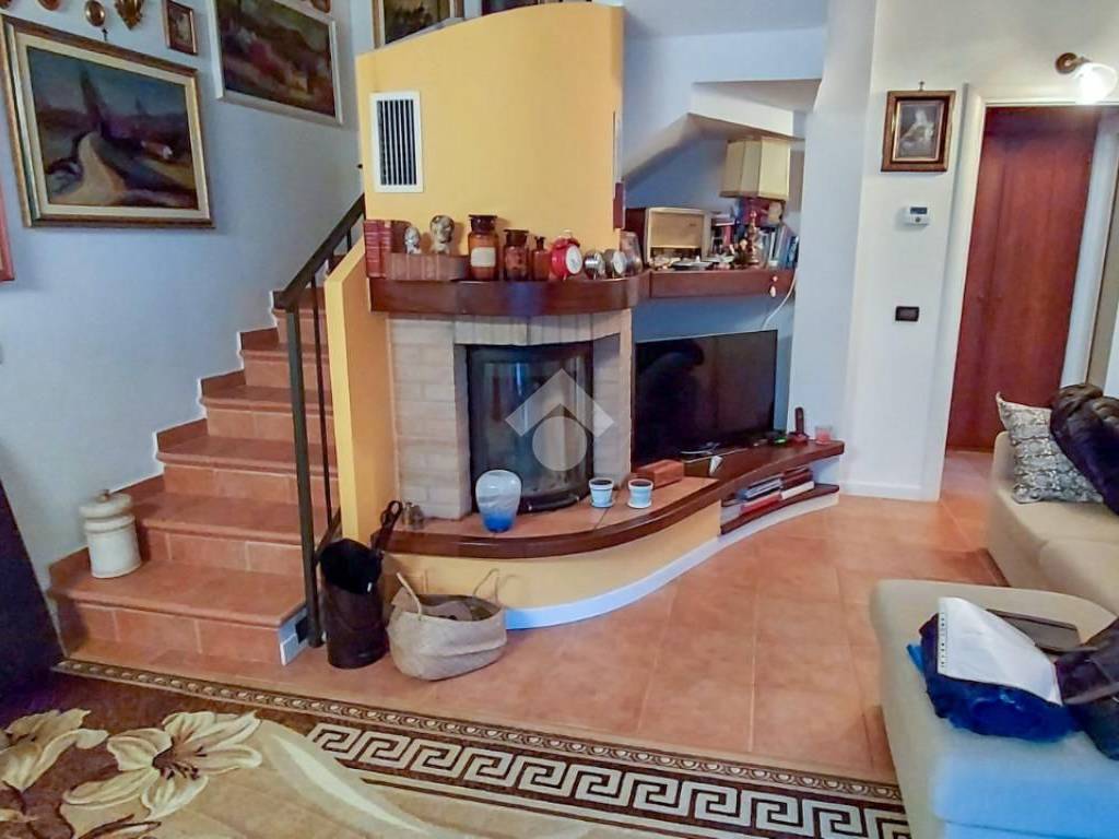 appartamento in vendita a Torrile in zona San Polo