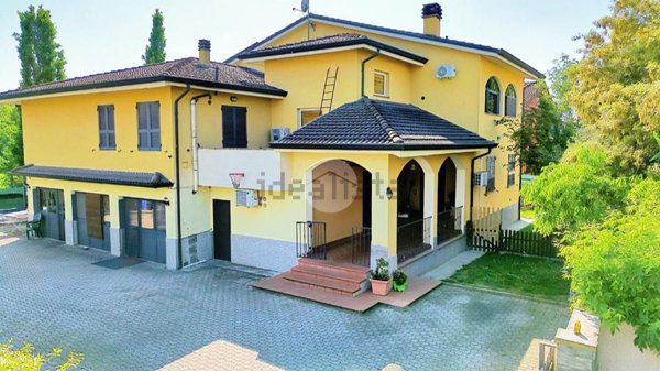 appartamento in vendita a Torrile in zona Sant'Andrea