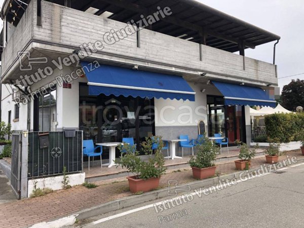 negozio in vendita a Torrile