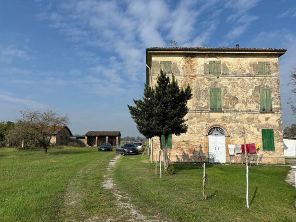 casa indipendente in vendita a Torrile in zona Sant'Andrea