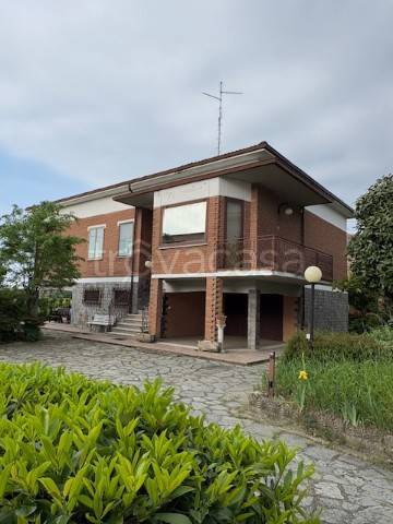 casa indipendente in vendita a Torrile