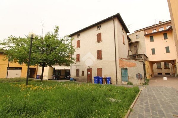 casa indipendente in vendita a Traversetolo