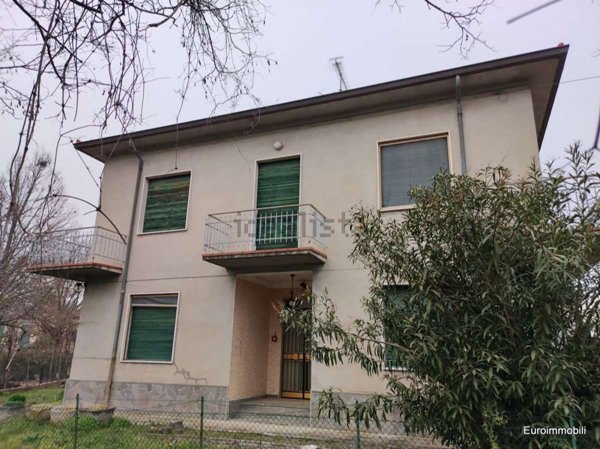 casa indipendente in vendita a Traversetolo