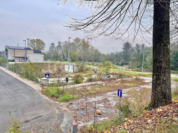 terreno agricolo in vendita a Traversetolo