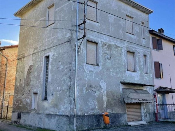 casa indipendente in vendita a Traversetolo in zona Mamiano