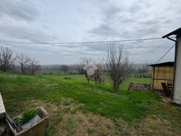 casa indipendente in vendita a Traversetolo